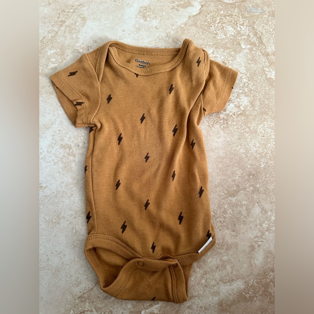 7 ❗️NB Gerber/Carter Onsies - Picture 5 of 7